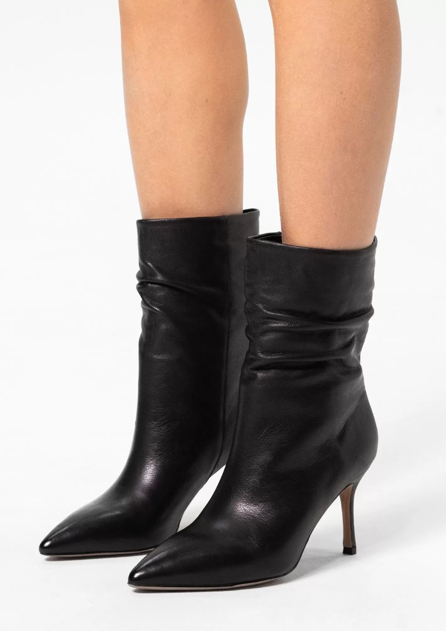 Bottines Cuir A Talon Aiguille - Noir<Sacha Hot