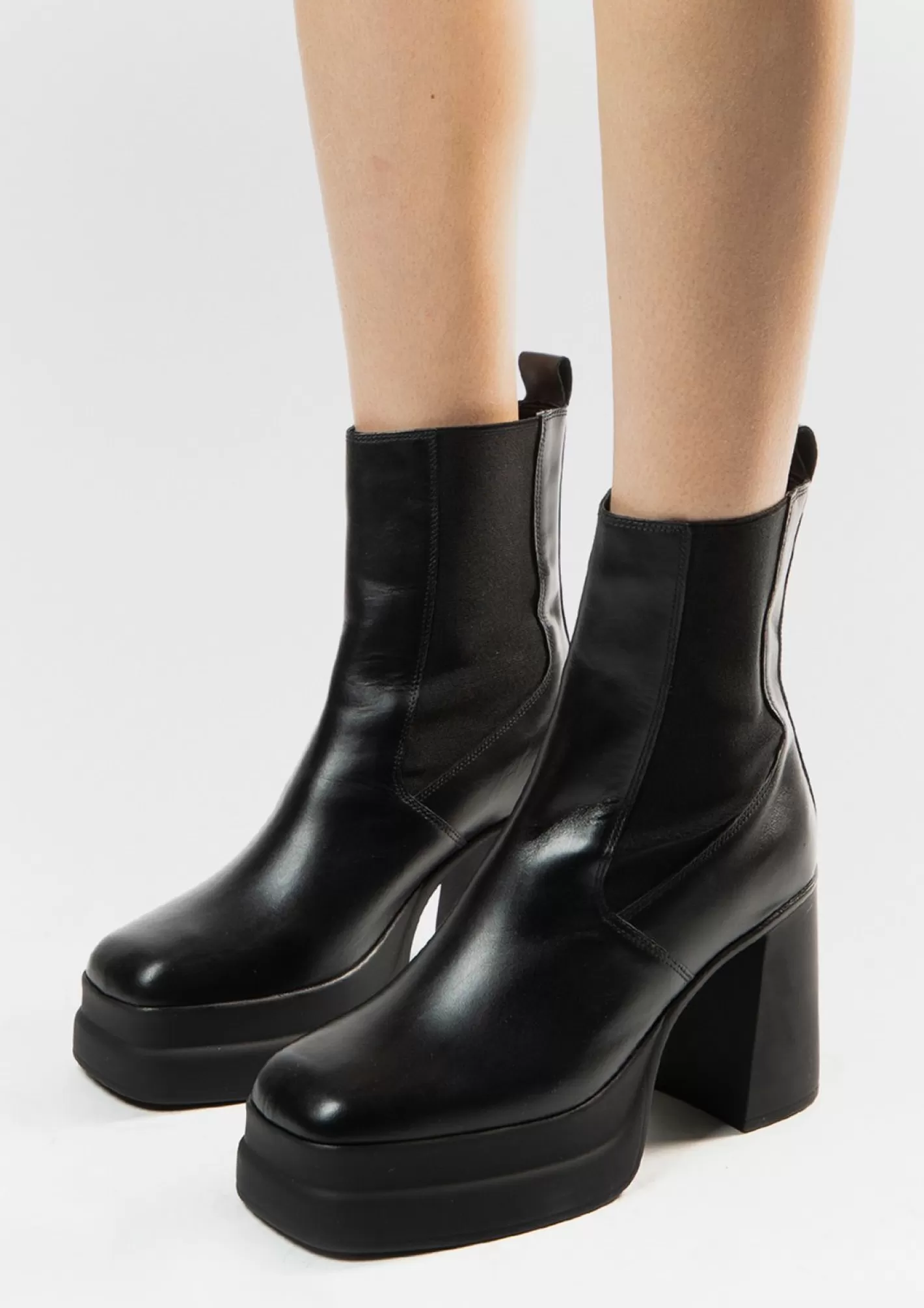 Chelsea Boots En Cuir Avec Plateau - Noir<Sacha Sale