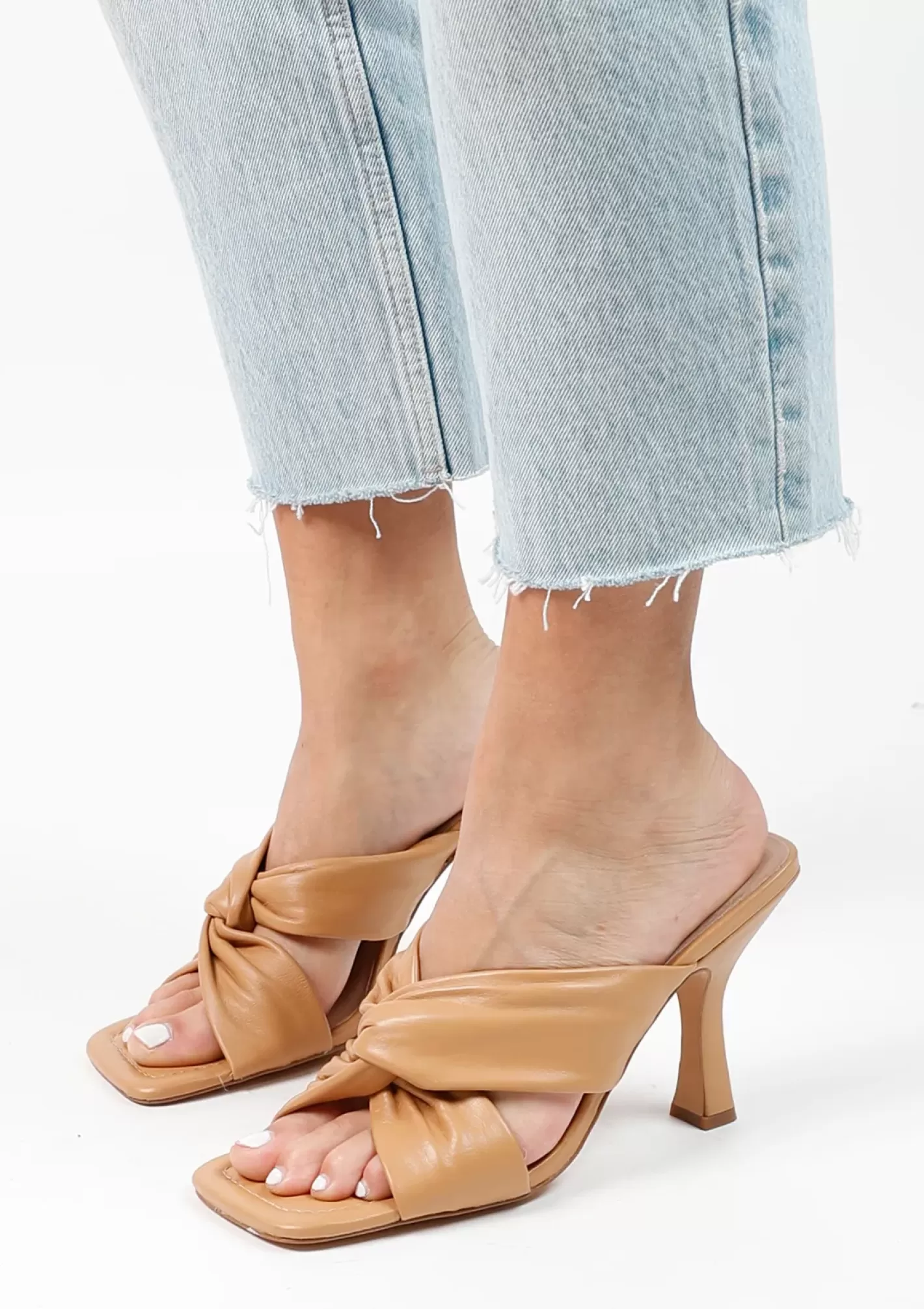 Mules En Cuir Avec Noeud - Beige<Sacha New