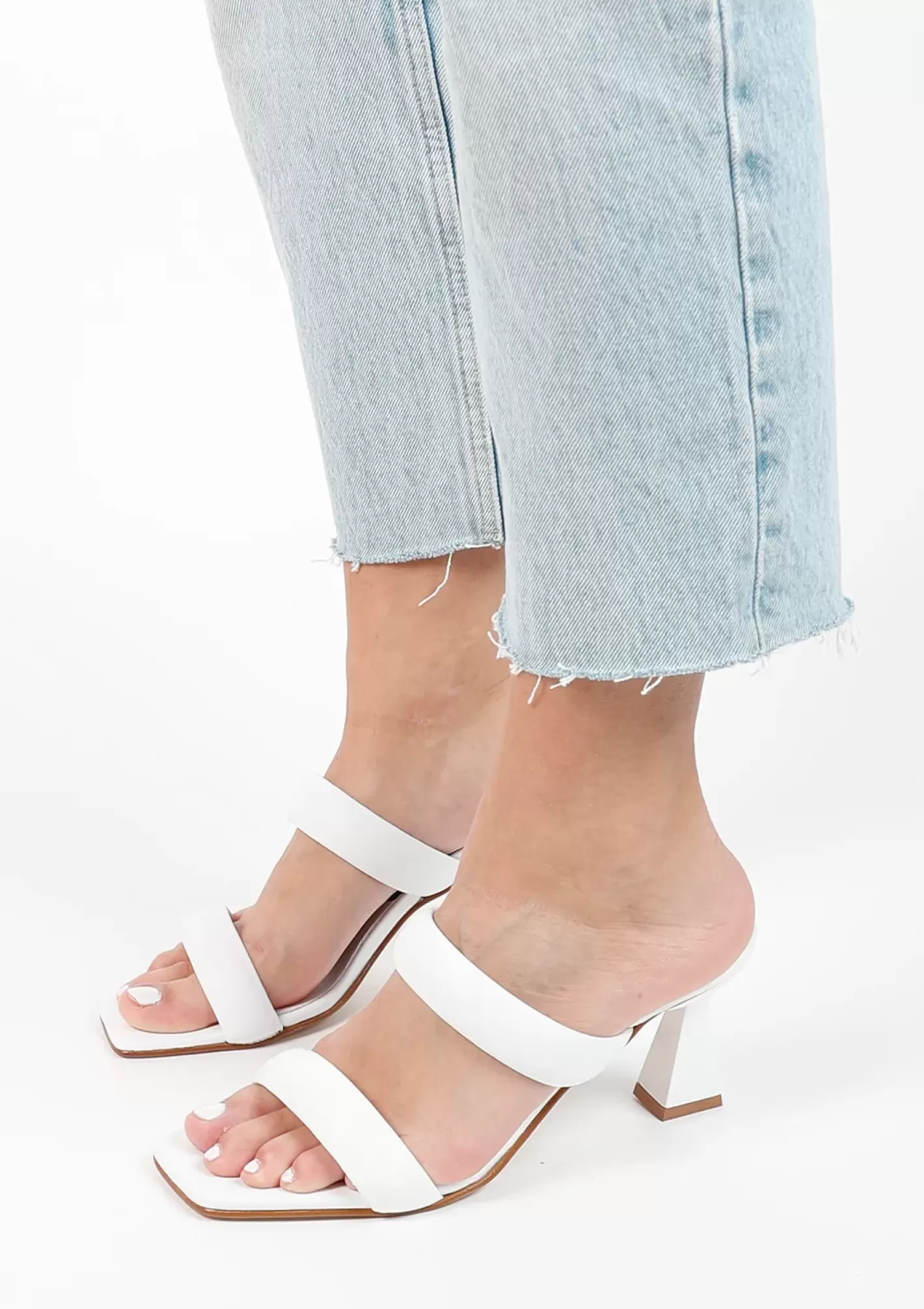 Mules En Cuir Avec Talon Entonnoir - Blanc<Sacha Online